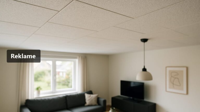 Sådan forbedrer et akustikloft både komfort og design i dit hjem